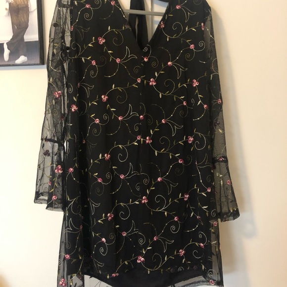 Bcbg embroidered dress - Picture 2 of 7